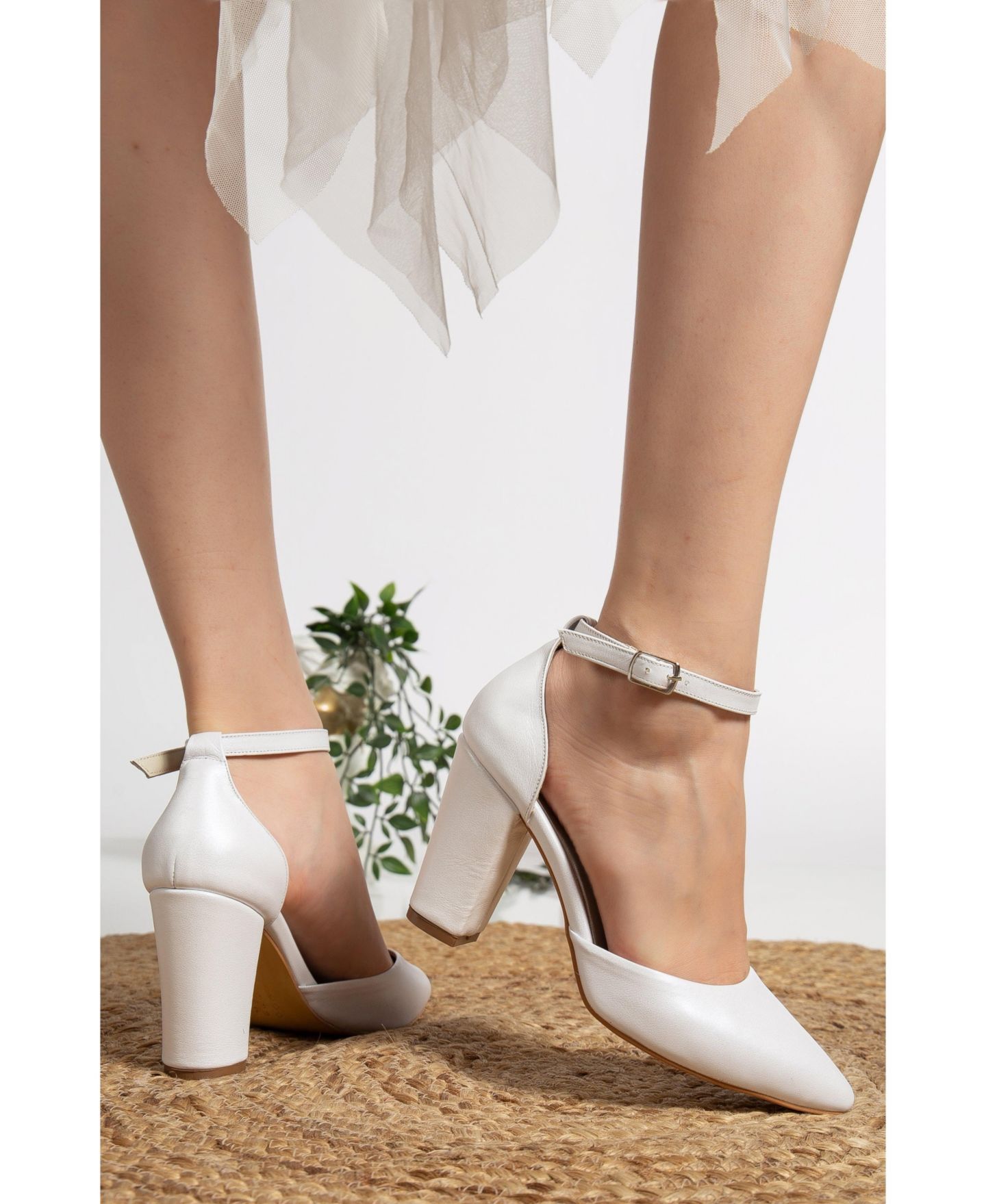 Женские туфли Forever & Always Shoes Rossella Leather Block Heel — фото 3
