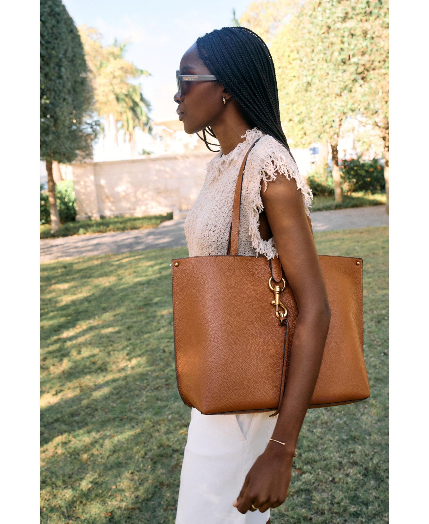 Женская сумка Rebecca Minkoff Megan Medium Leather, цвет: Caramello — фото 2