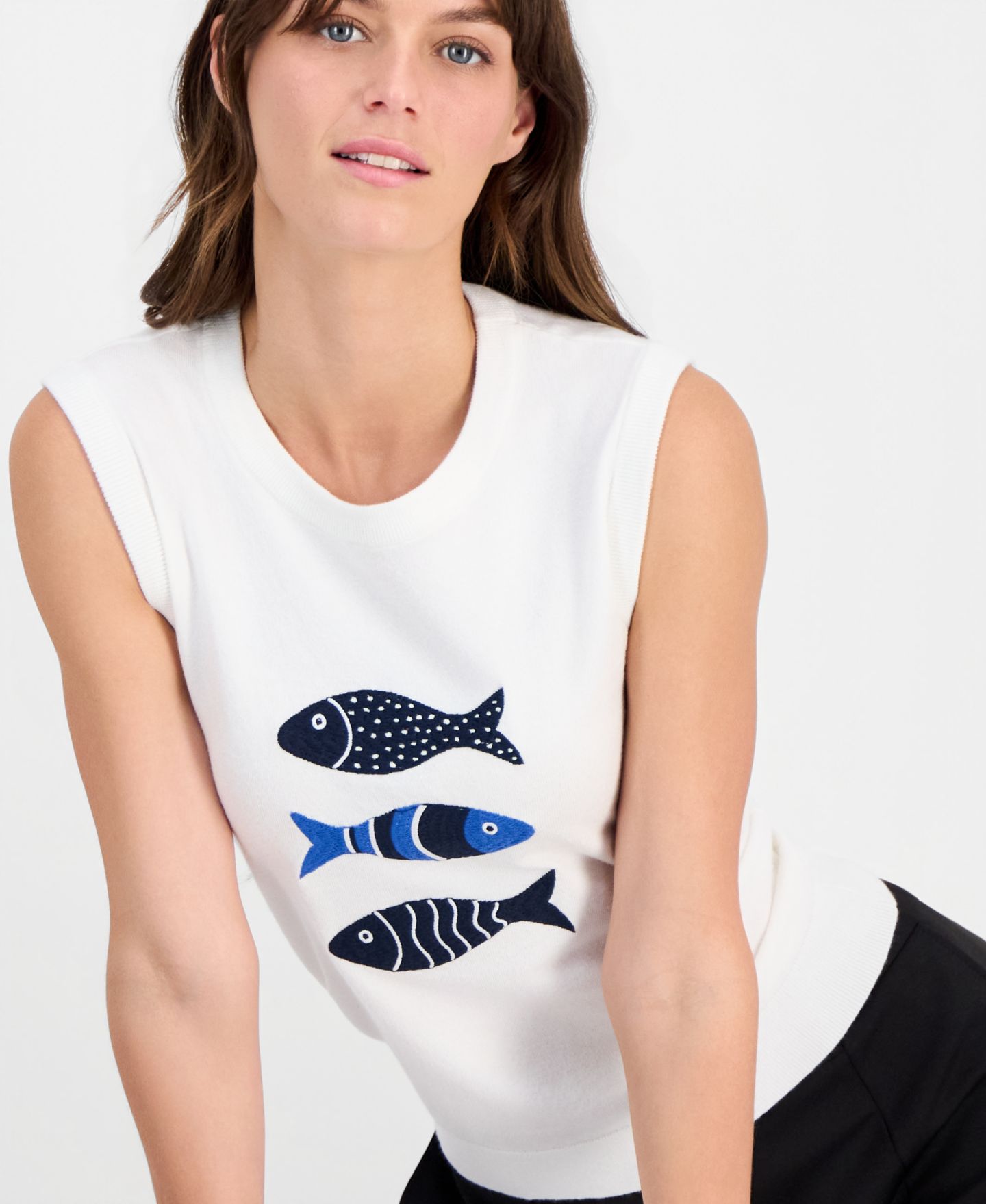 Женский топ T Tahari Fish-Embroidery Sleeveless Crewneck, цвет: Белый — фото 4