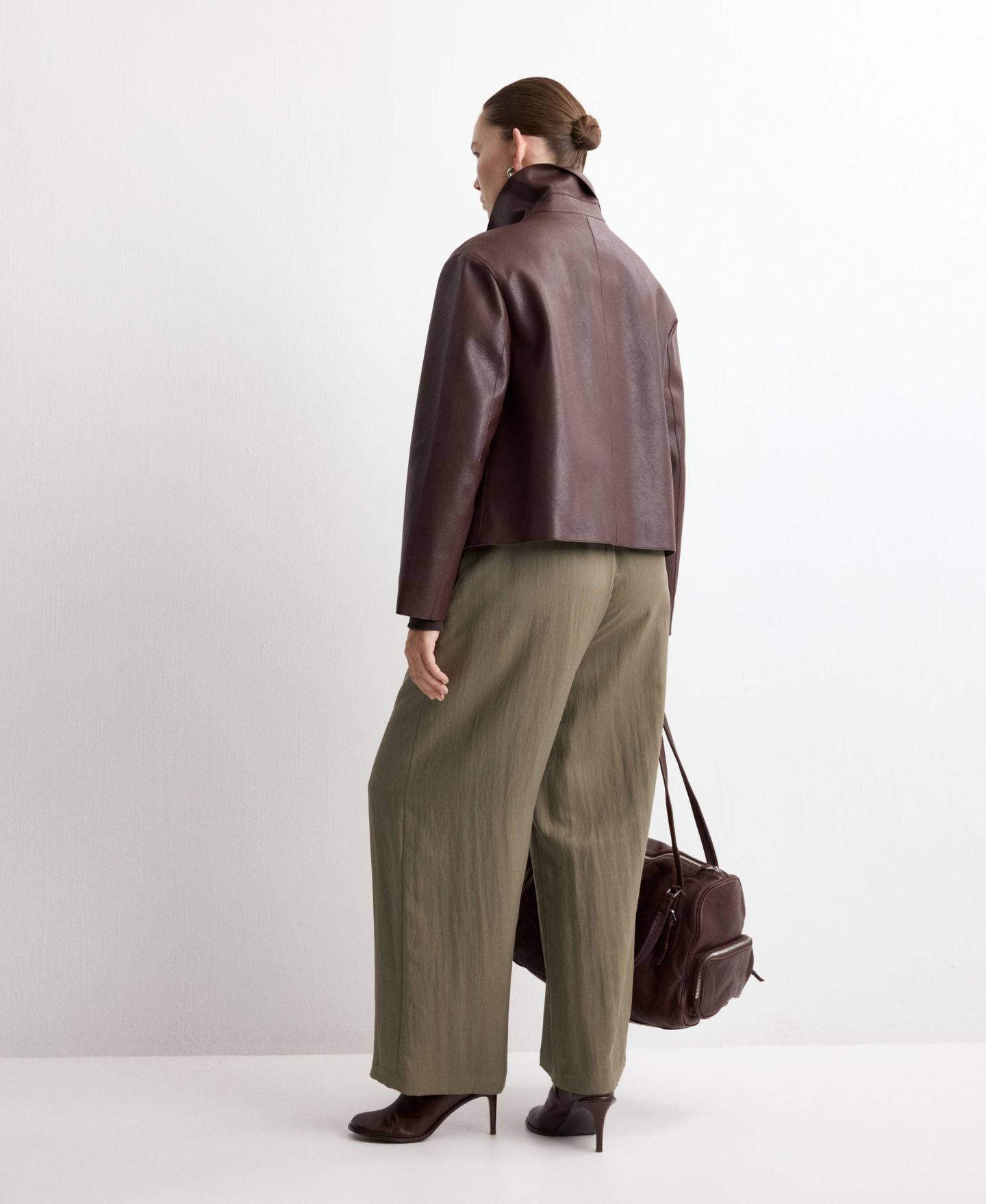 Женские брюки Mango High-Waisted Lyocell, цвет: Хаки — фото 6
