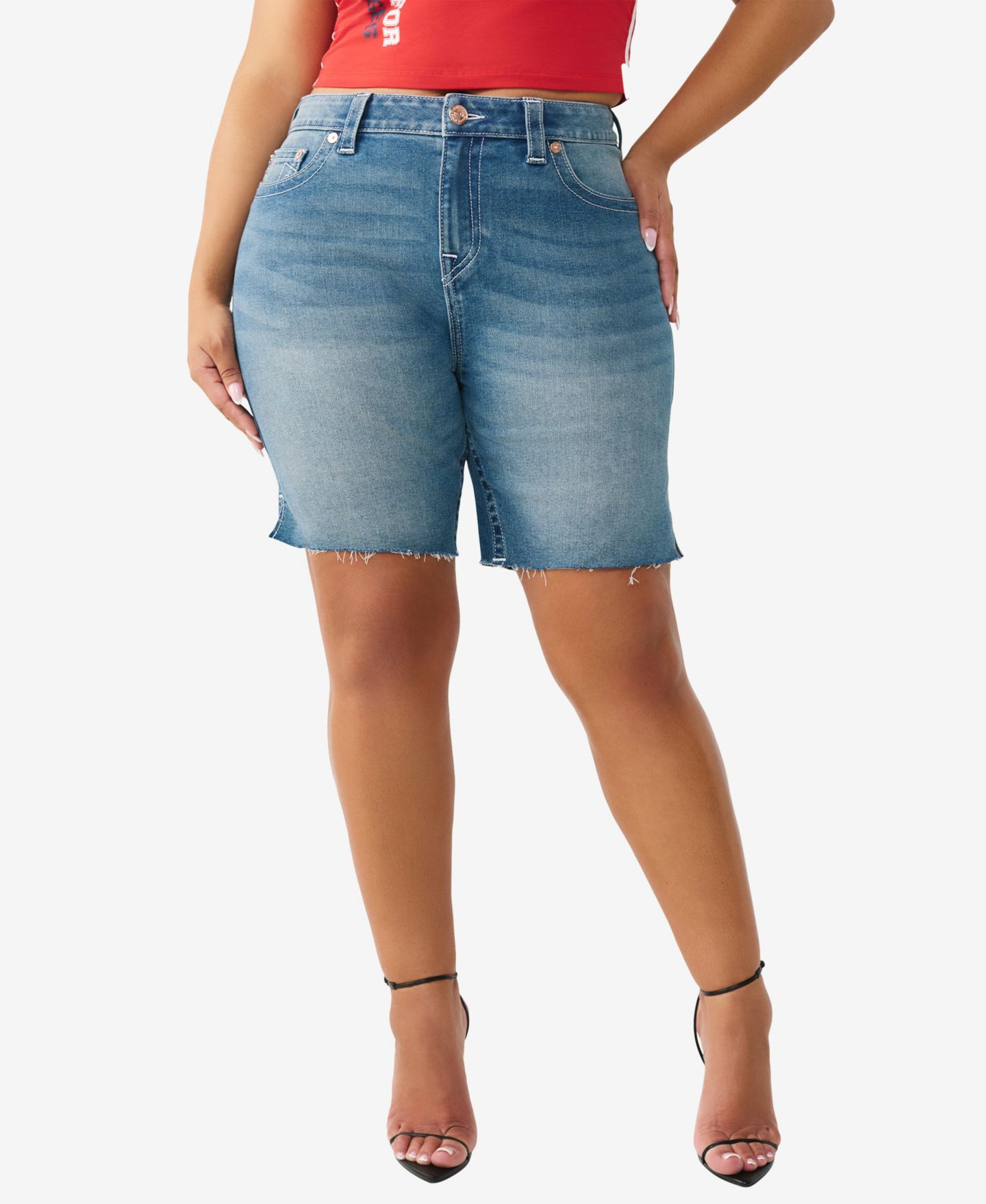 Женские шорты True Religion Plus Size Miya Mid-Rise Bermuda, цвет: Средняя варка — фото 1