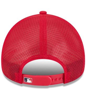 Men's Red Atlanta Braves 2026 Batting Practice Apex 9FORTY Adjustable Trucker Hat