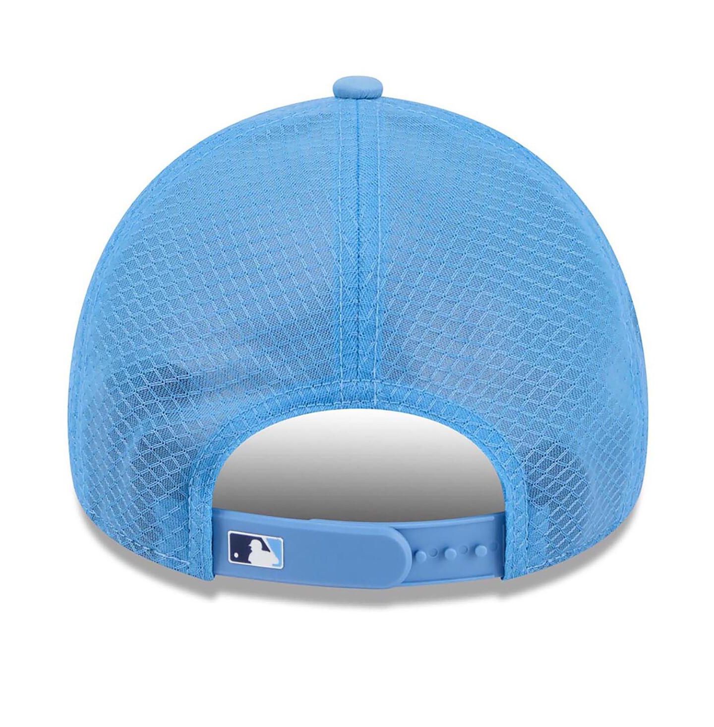 Мужская кепка New Era Light Blue Tampa Bay Rays 2026 Batting Practice Apex 9FORTY Adjustable Trucker Hat — фото 2