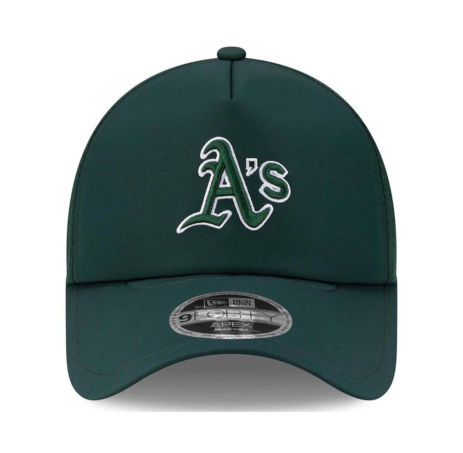 Men's Green Athletics 2026 Batting Practice Apex 9FORTY Adjustable Trucker Hat
