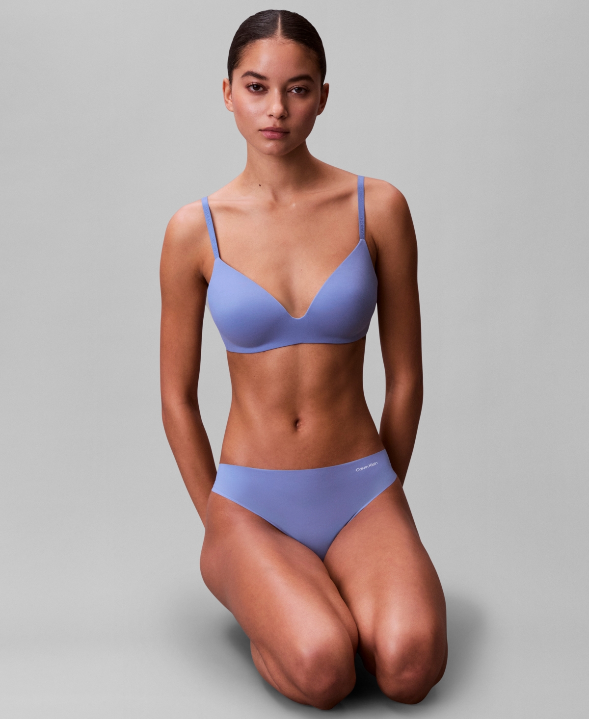 Calvin Klein Women's Invisibles Microfiber Stretch Thong Underwear D3428