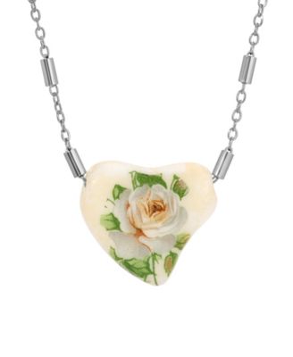 White Heart Flower Necklace