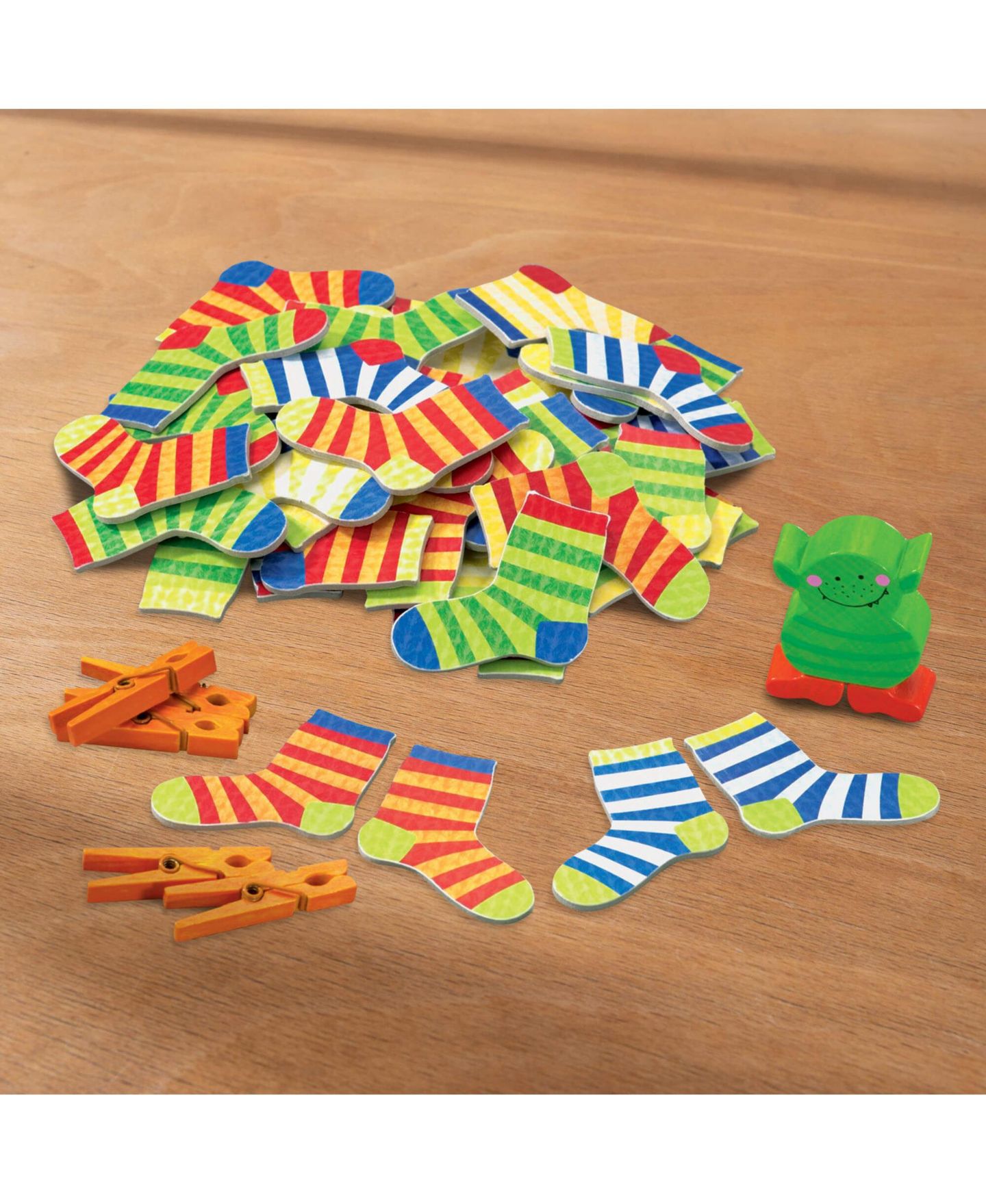 Детская настольная игра Haba Lucky Sock Matching and Memory Board Game, Ages 4+ — фото 2