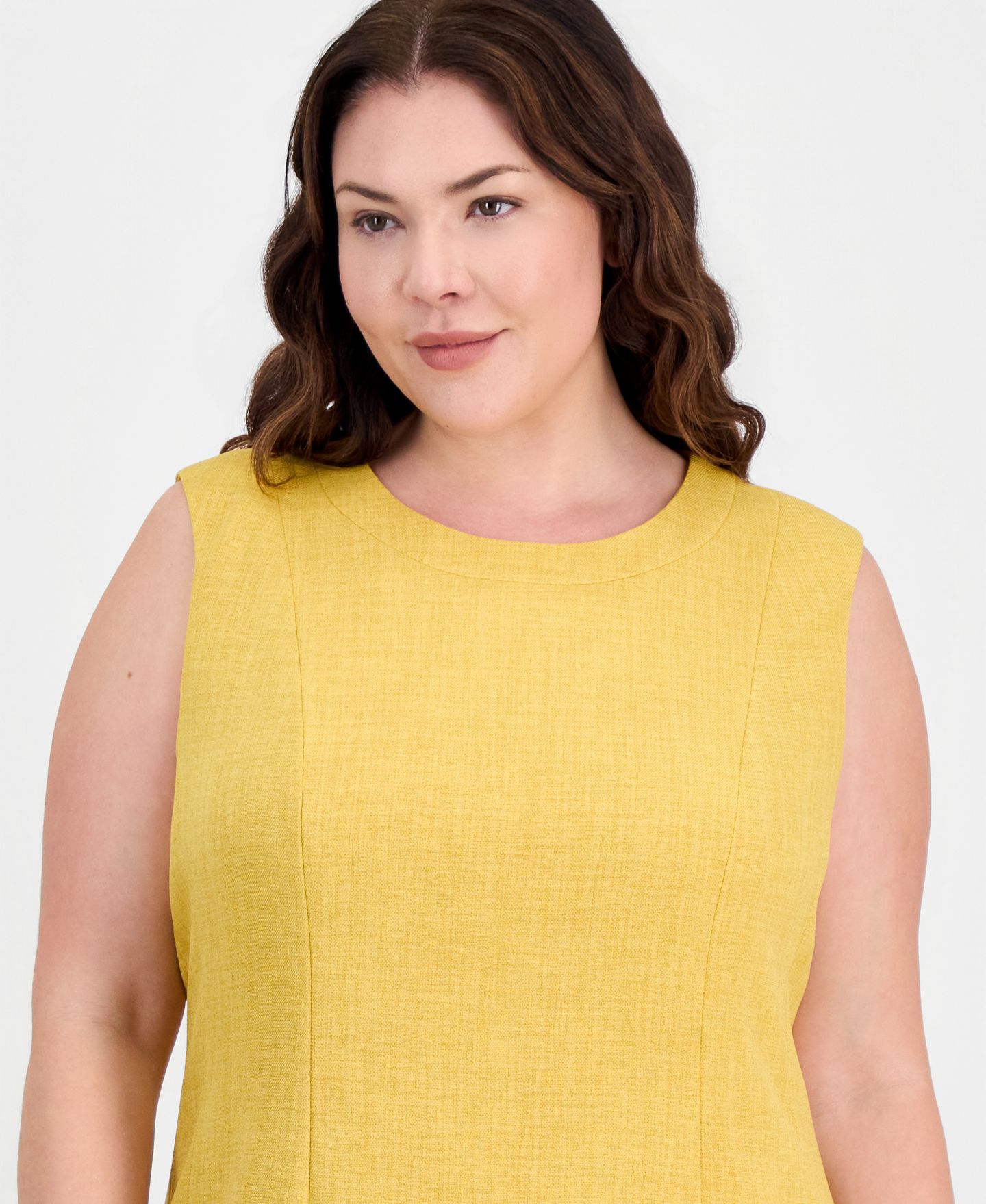Женское платье Kasper Plus Size Sleeveless Sheath, цвет: Butterscotch — фото 4