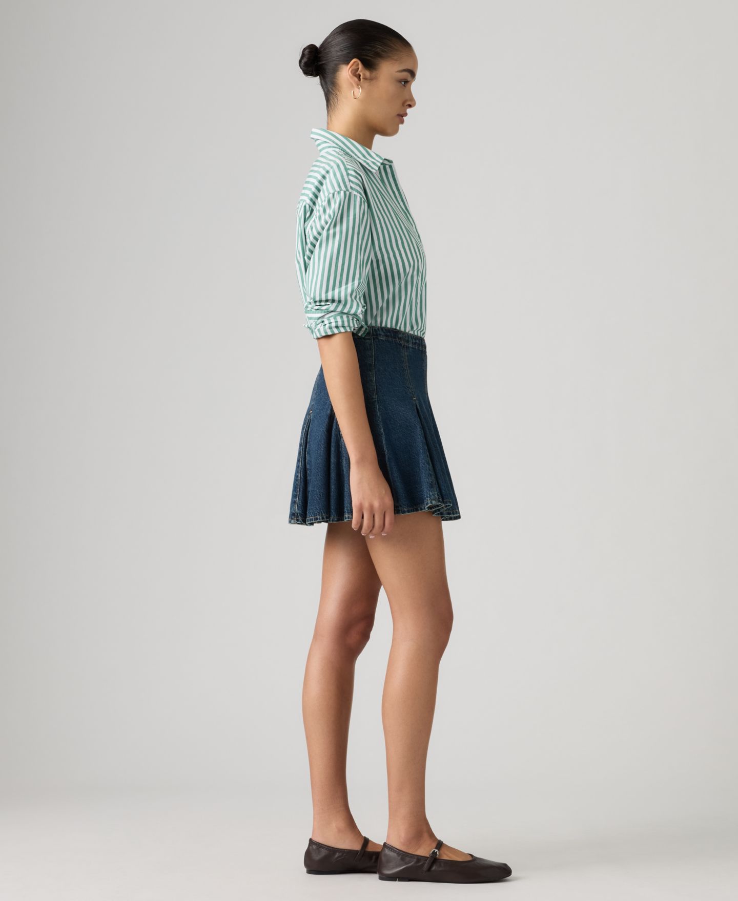 Женская юбка Levi's Premium Godet Mid-Rise Mini, цвет: Молочный каменный — фото 3