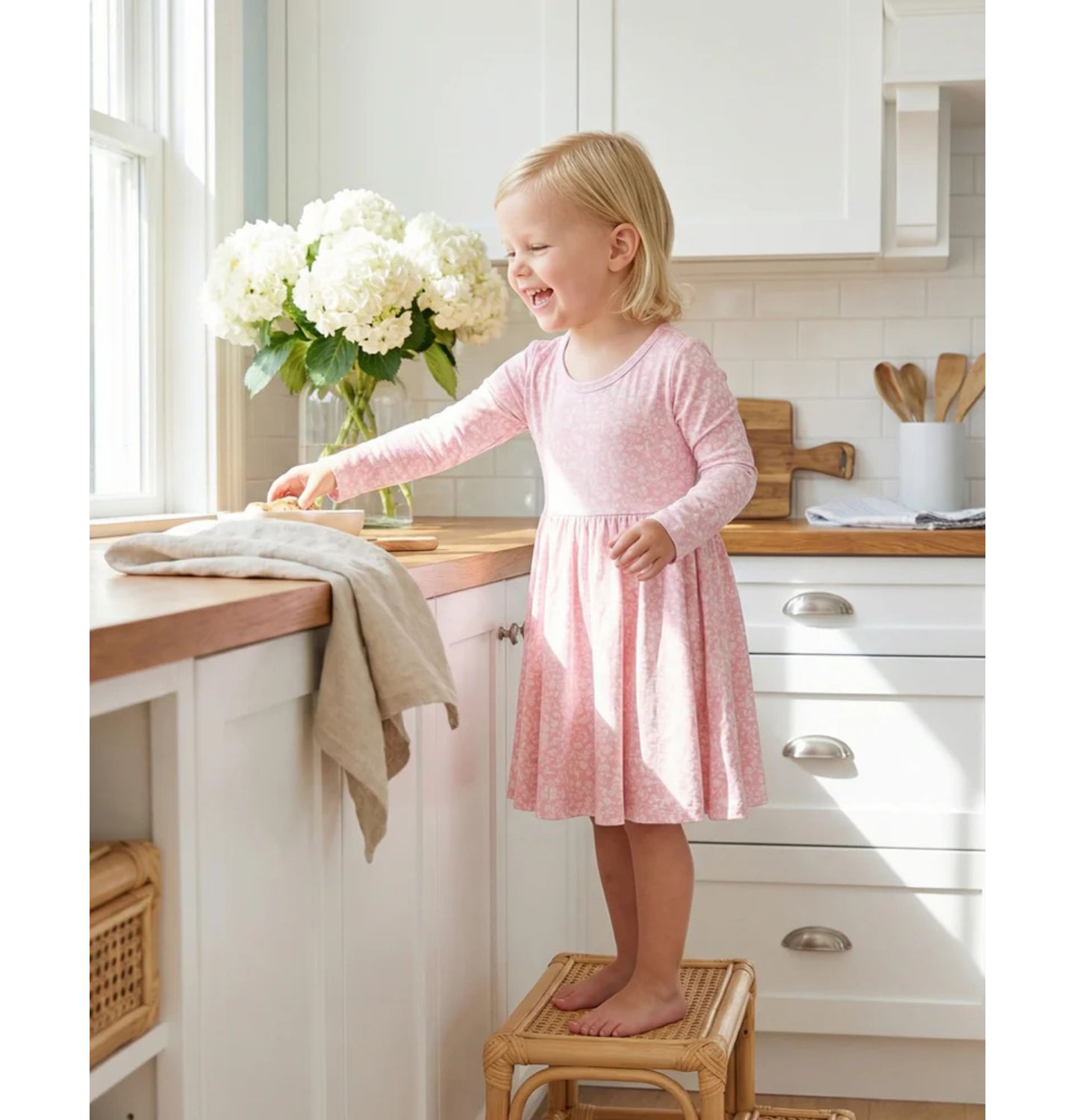 Платье Motette Petite Fleur Bamboo Twirl Dress для девочек, цвет: Розовый / Белый — фото 5