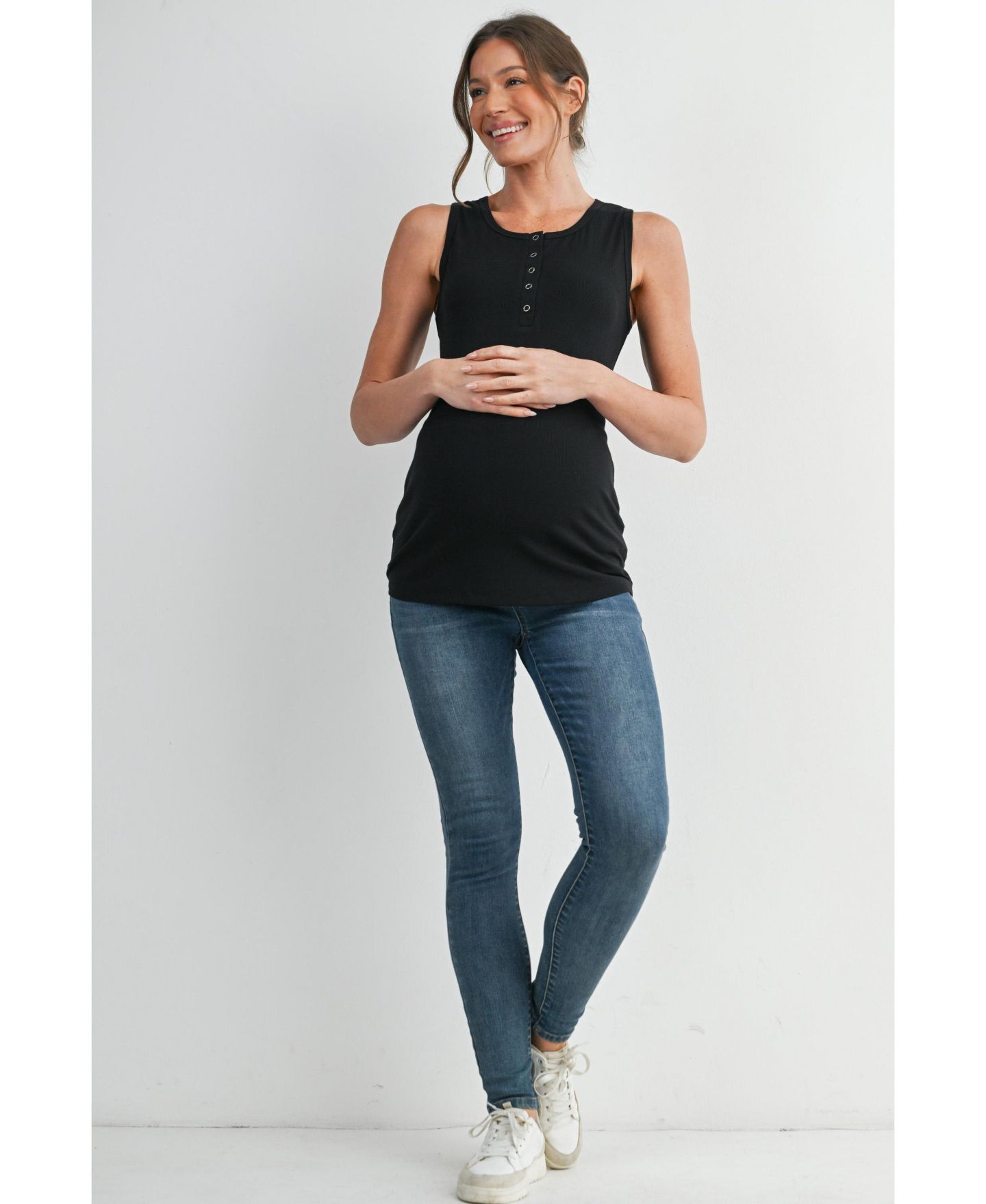 Женский топ Hello Miz Maternity Ribbed Henley Tank Top Fitted Nursing Friendly, цвет: Чёрный — фото 5