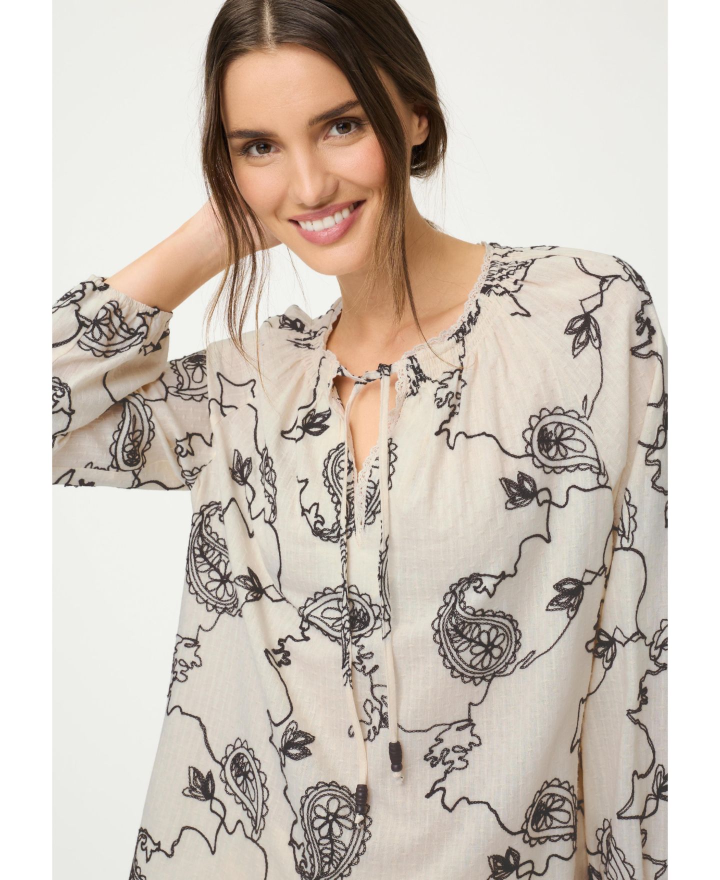 Женская блузка Olsen Embroidered Tunic Blouse — фото 5