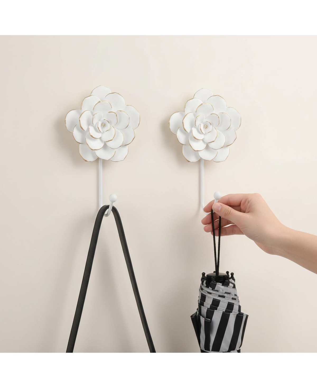 Yigii Flower Decorative Wall Hooks, 2-Piece Resin Wall-Mounted Hooks for Clothes, Towels