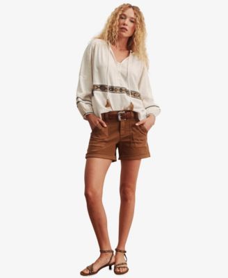 Women's Wander On Cuffed Hem Shorts
