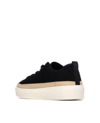 Women's Refresh Collection Casual Knit Lace-Up Sneakers