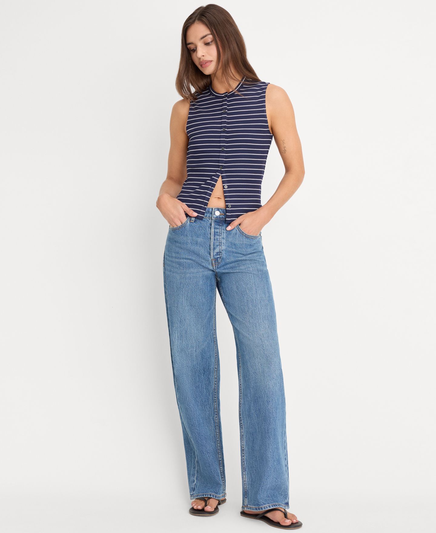Женский топ Good American Striped Button-Front, Regular & Plus Size, цвет: Полосатый чернильный — фото 2
