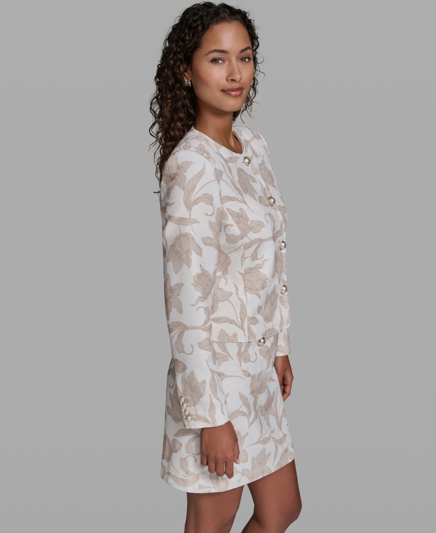Женская куртка KARL LAGERFELD PARIS Floral Printed Cropped Woven, цвет: Мягкий белый — фото 3