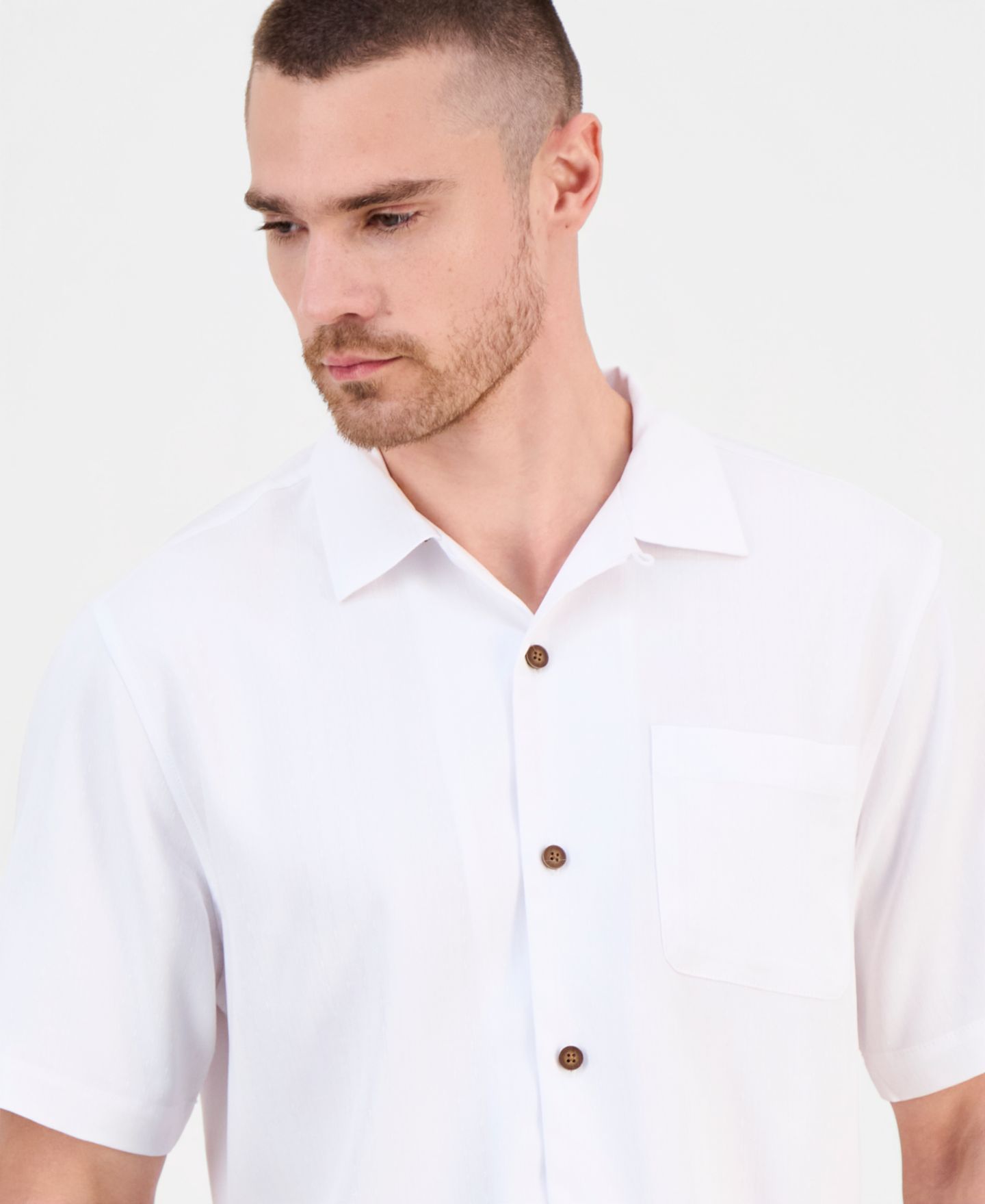Мужская рубашка Tommy Bahama Coastal Ease Designated Driver Golf Collector's Series Short-Sleeve, цвет: Белый — фото 4