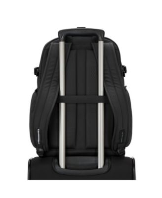 17" Pro Backpack