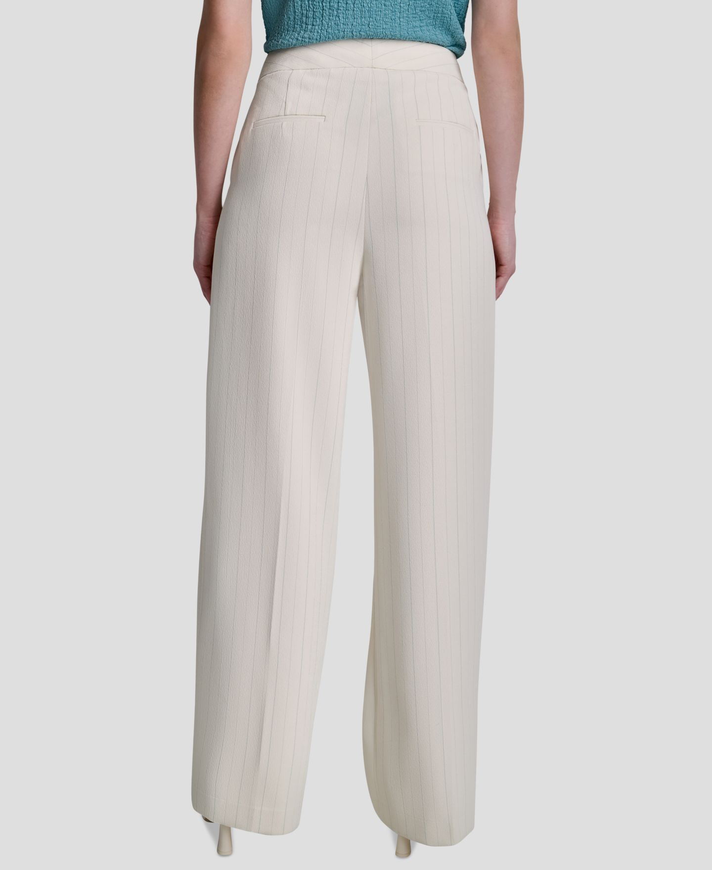 Женские брюки DKNY Straight-Fit Pinstripe Trouser, цвет: Кокосовый / Синий полосатый — фото 2