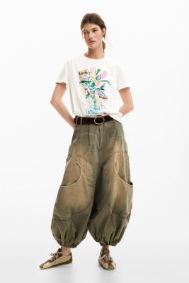 Women's Printed T-Shirt Vase