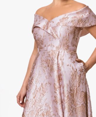 Plus Size Off-The-Shoulder Metallic Jacquard Ball Gown