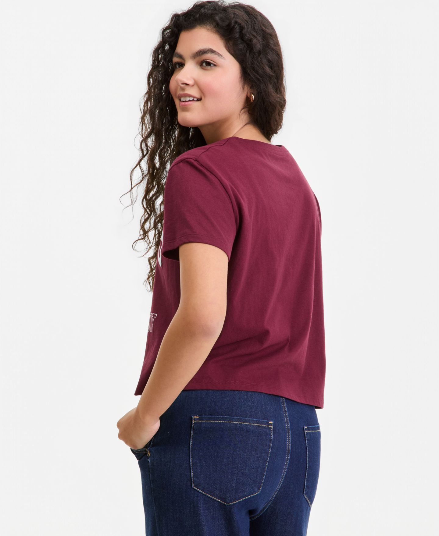 Женская футболка Grayson Threads, The Label Juniors' Woodstock Football Graphic-Print, цвет: Винный — фото 2