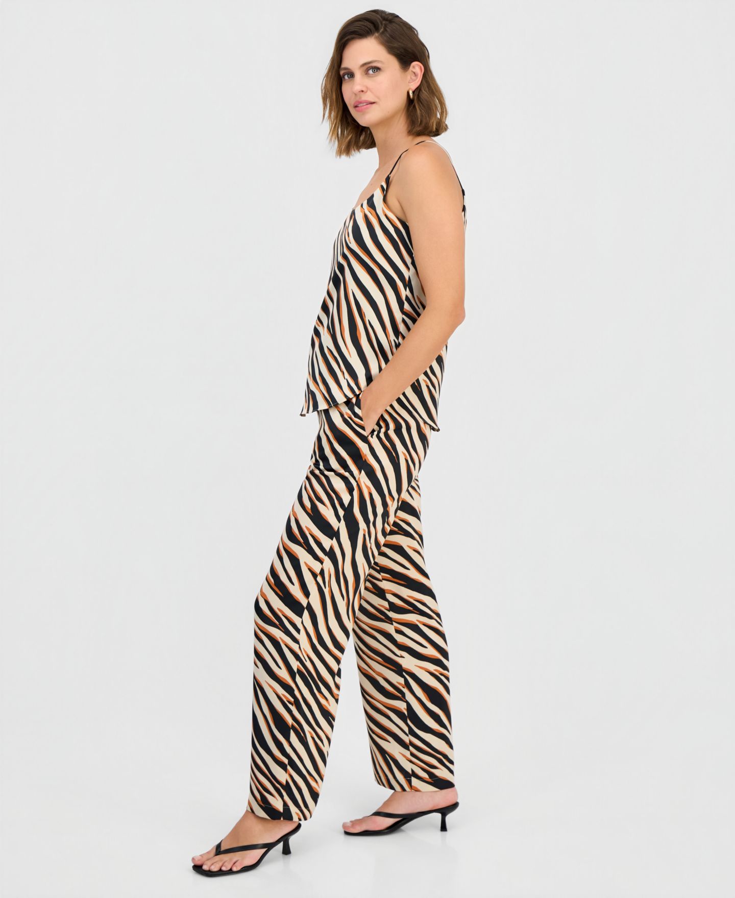Женские брюки Bar III Scoop-Neck Camisole & Wide-Leg, цвет: Чёрный разноцветный — фото 2