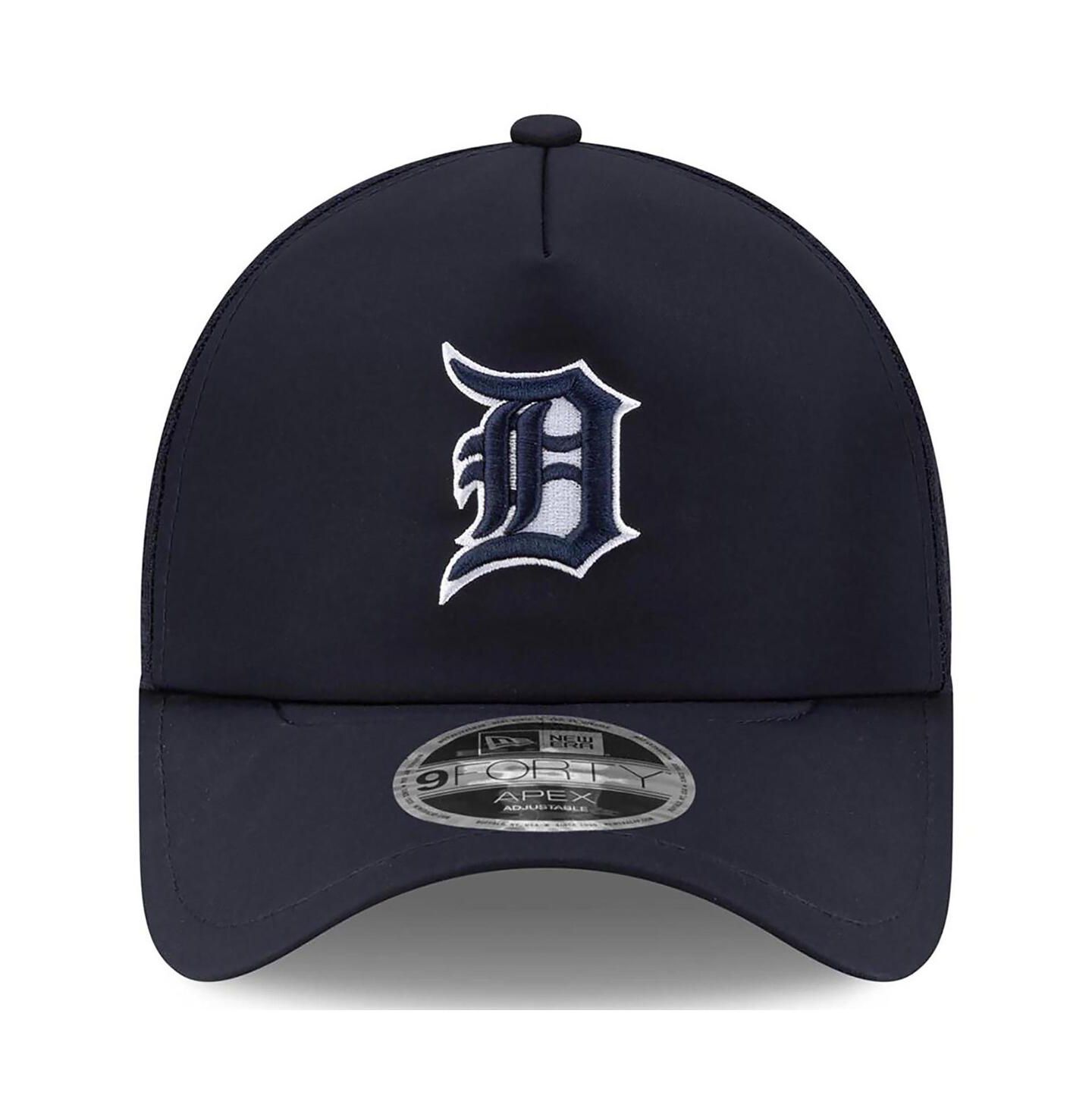 Мужская кепка New Era Navy Detroit Tigers 2026 Batting Practice Apex 9FORTY Adjustable Trucker Hat — фото 2