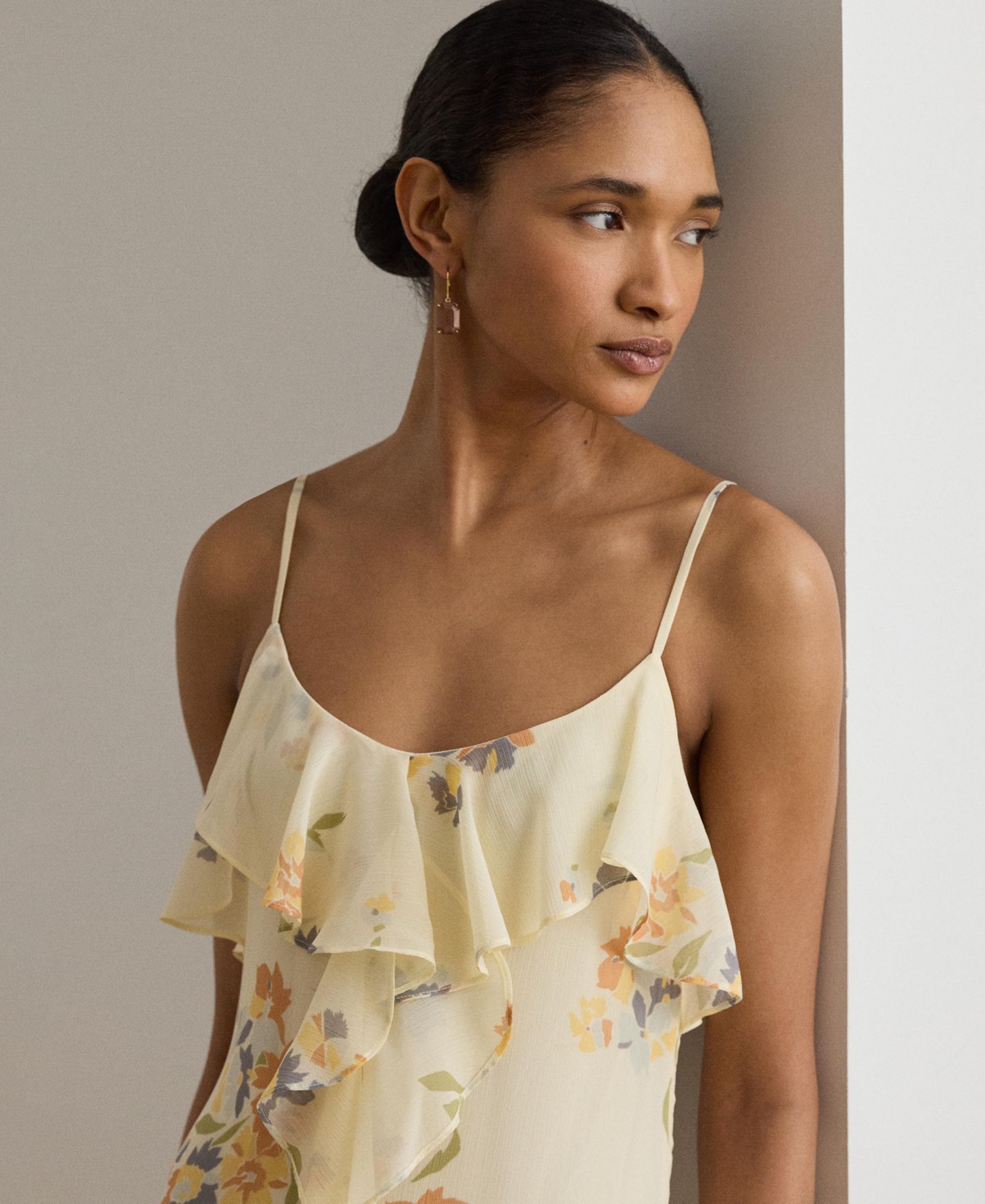 Женское платье Lauren Ralph Lauren Floral Ruffle-Trim Georgette Gown, цвет: Кремовый разноцветный — фото 3