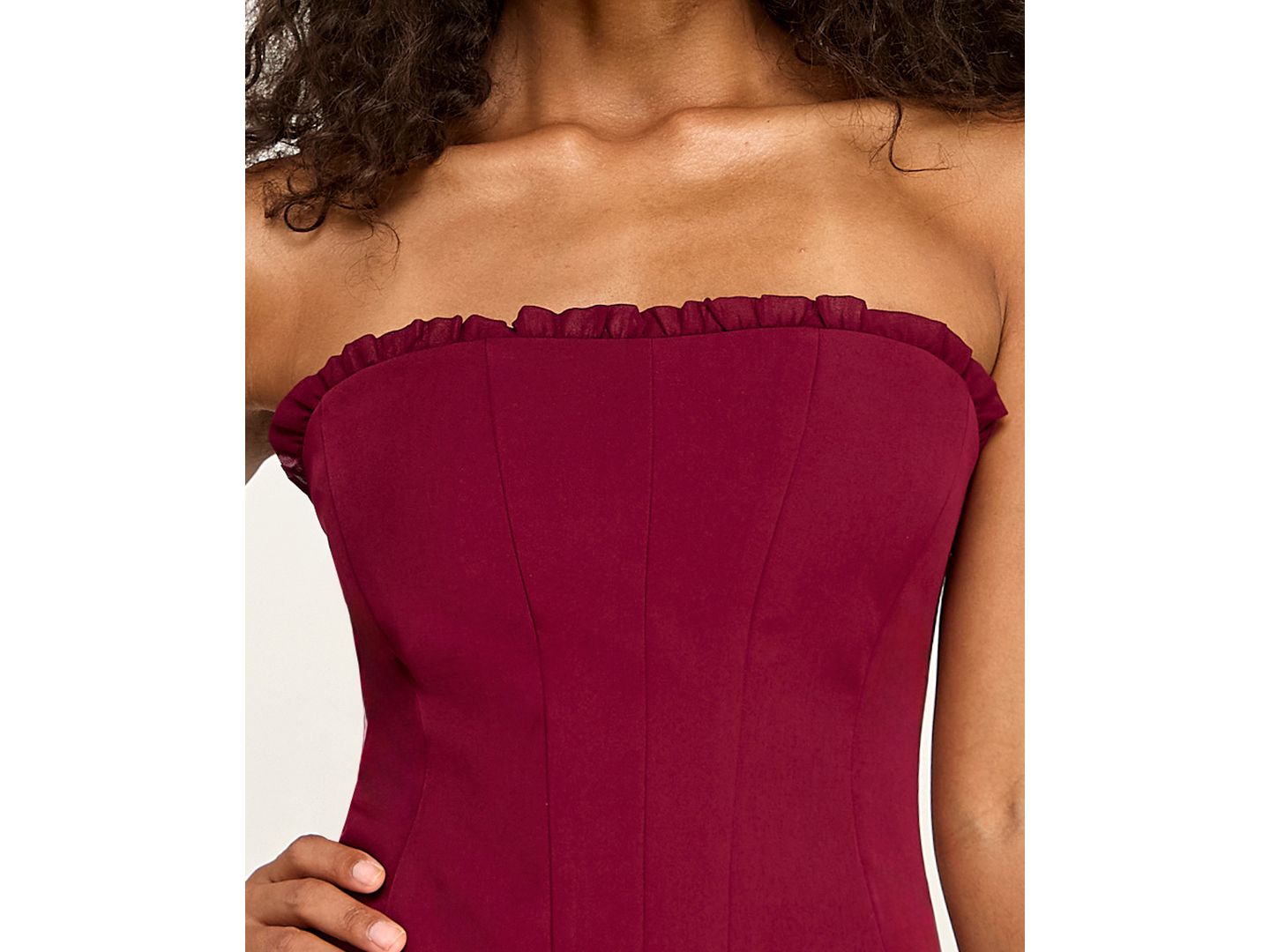 Женское платье SENI & CADE Juniors' Strapless Tiered Ruffle Mini, цвет: Винный — фото 4