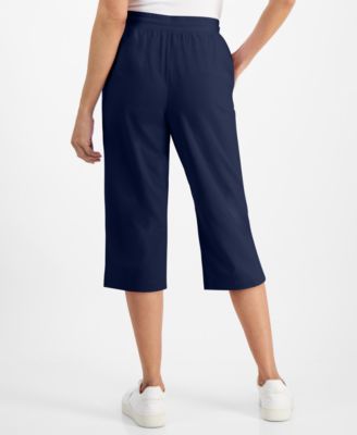 Women's Mid Rise Capri Sweatpants
