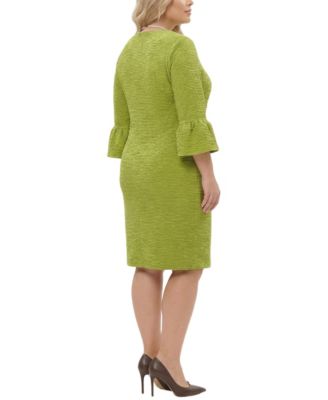 Plus Size 3/4-Sleeve Mother of Pearl Detail Dress