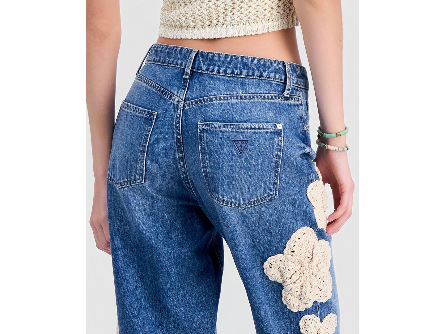 Женские джинсы GUESS Gaia High Rise Floral Crochet Straight-Leg, цвет: Bloomfield — фото 5