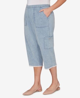 Plus Size Out of the Blue Fringe Denim Patch Pocket Capri Pants