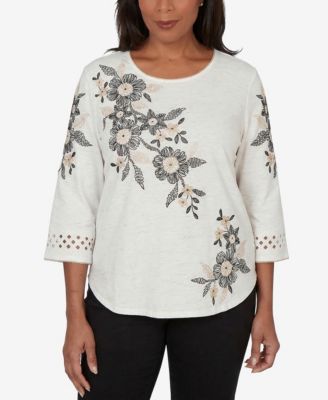 Petite Detail Driven Floral Embroidered Textured Crewneck Top