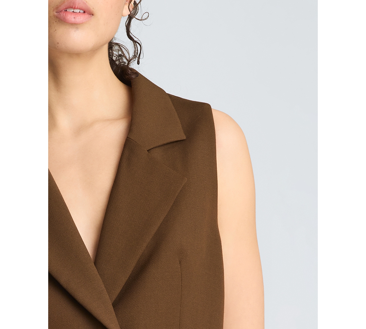 Kenneth Cole Women's Fitted Notch Collar Sleeveless Vest