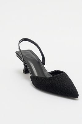 Women's Over Pointed Toe Pump