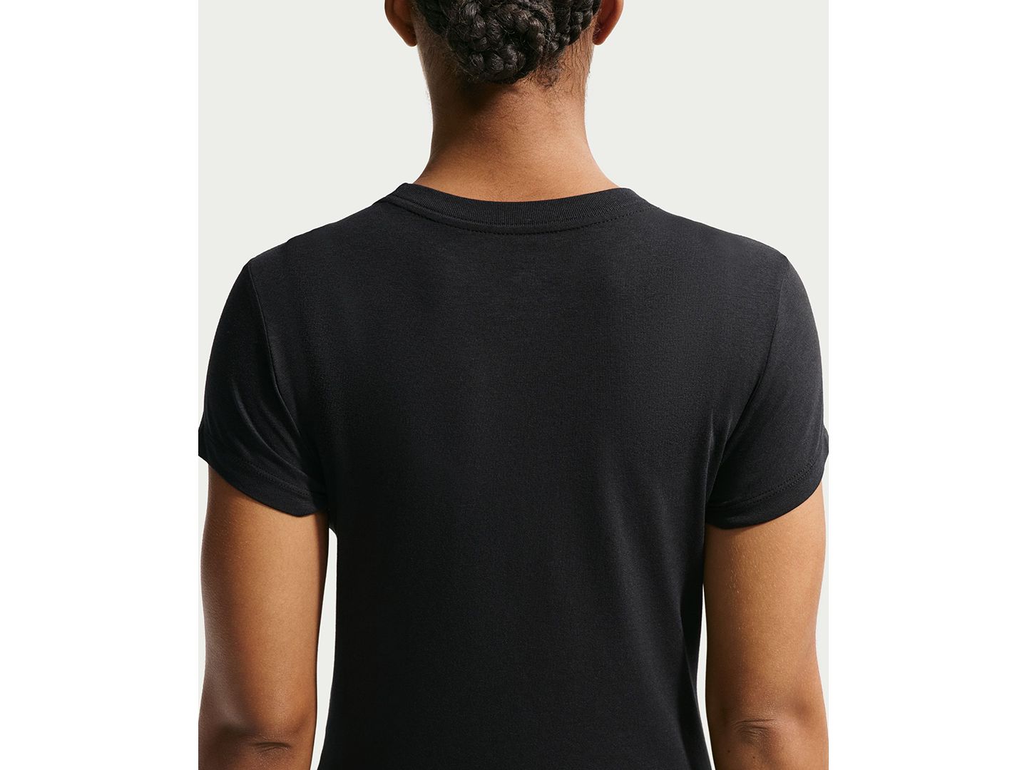 Женская футболка Nike Sportswear Chill Knit Slim Cropped T-Shirt, цвет: Чёрный / Платиновый — фото 4