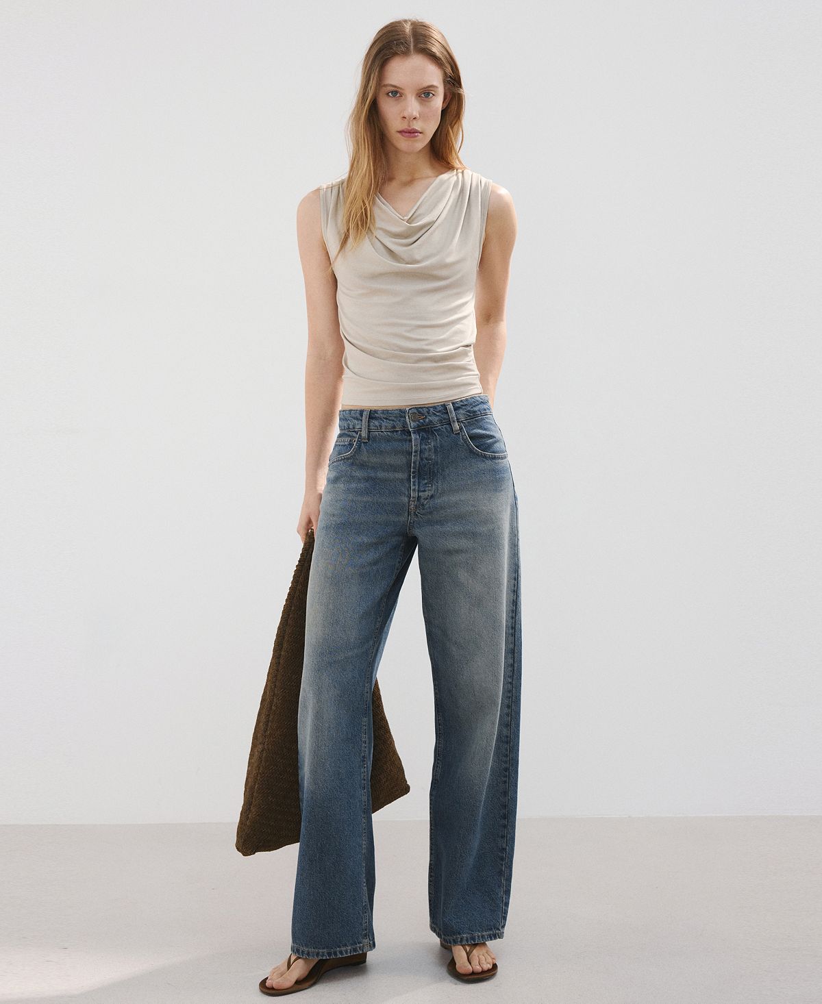 Mango Women's Straight Low-Waist Jeans view 2 — MAYCSS fashion products