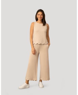 Women's Scallop Trim Top and Capri Pant Set