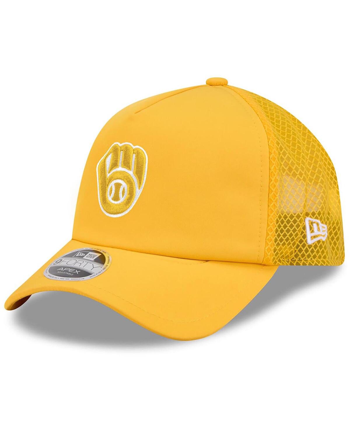 New Era Men's Gold Milwaukee Brewers 2026 Batting Practice Apex 9FORTY Adjustable Trucker Hat