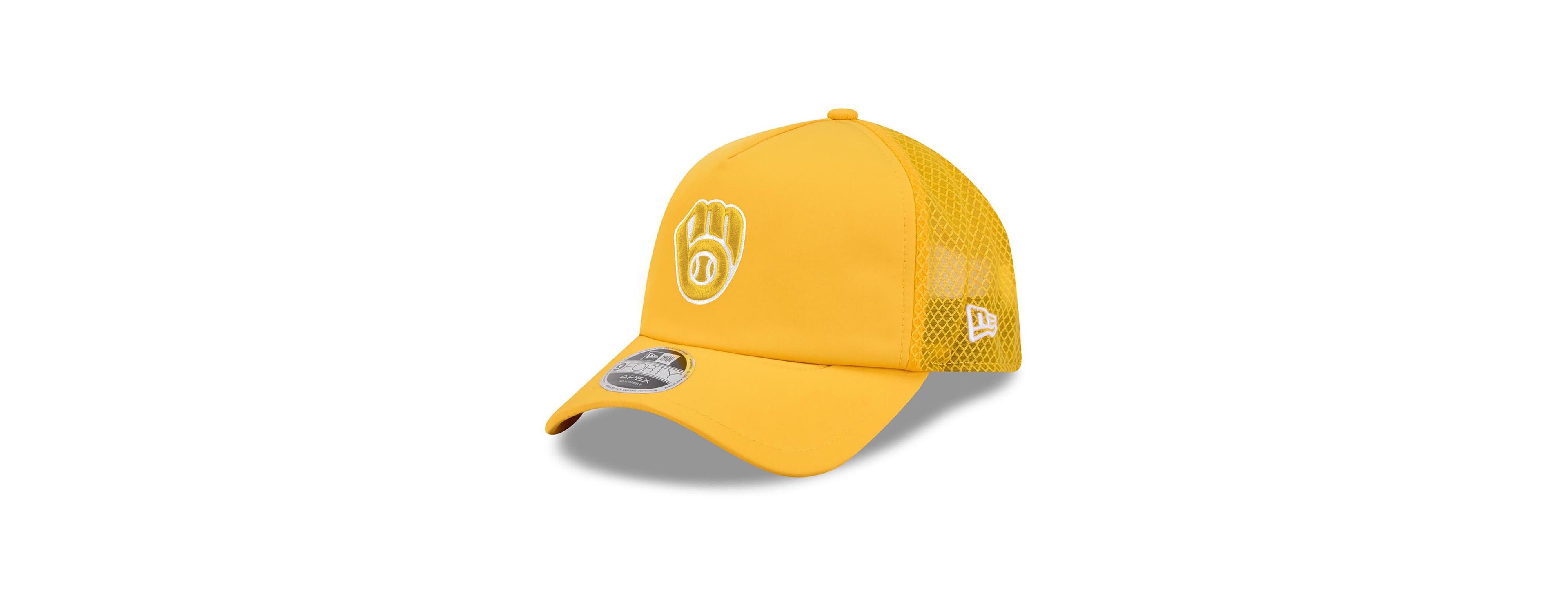 New Era Men's Gold Milwaukee Brewers 2026 Batting Practice Apex 9FORTY Adjustable Trucker Hat