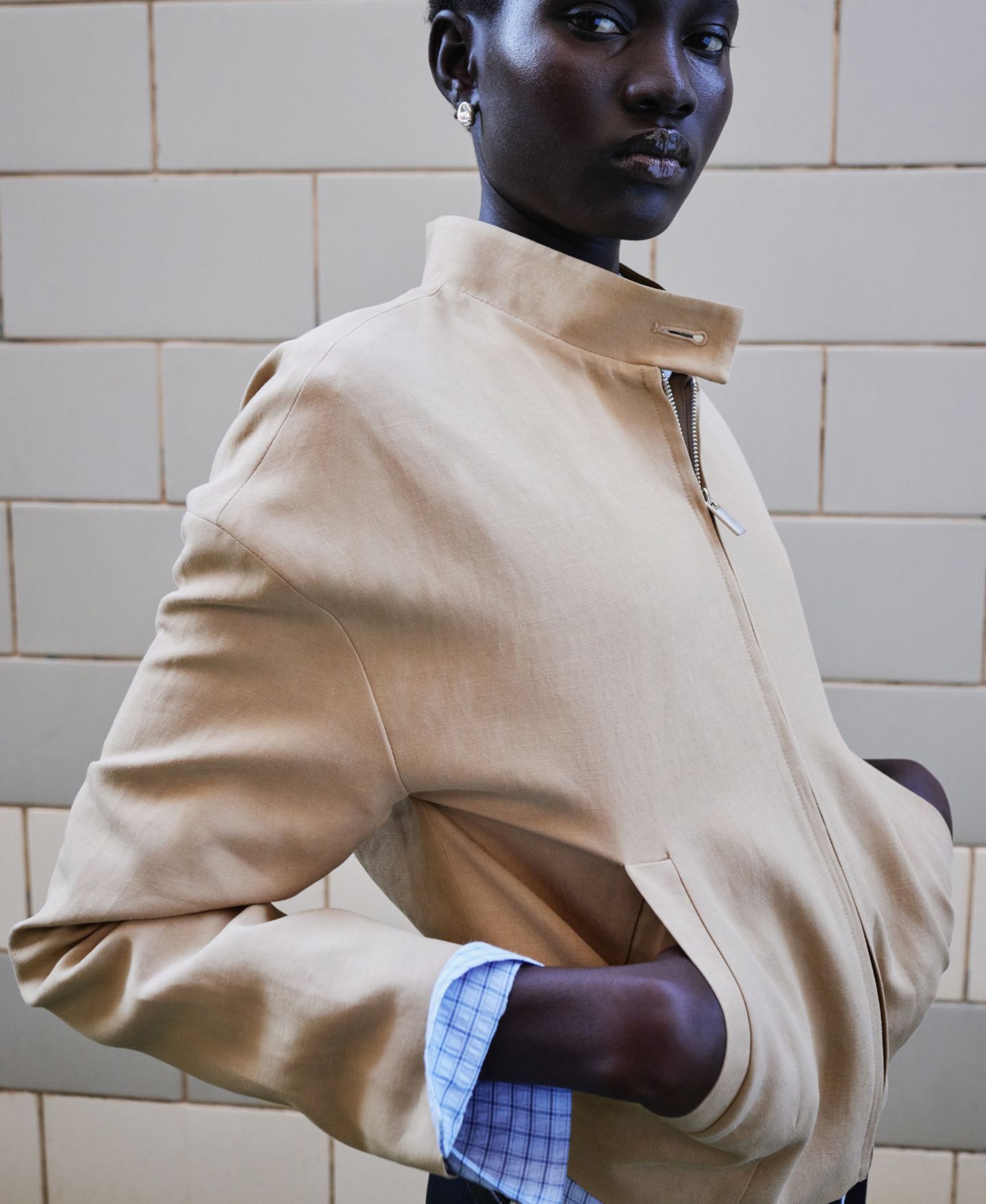 Женская куртка MANGO Band Collar Linen, цвет: Бежевый — фото 3