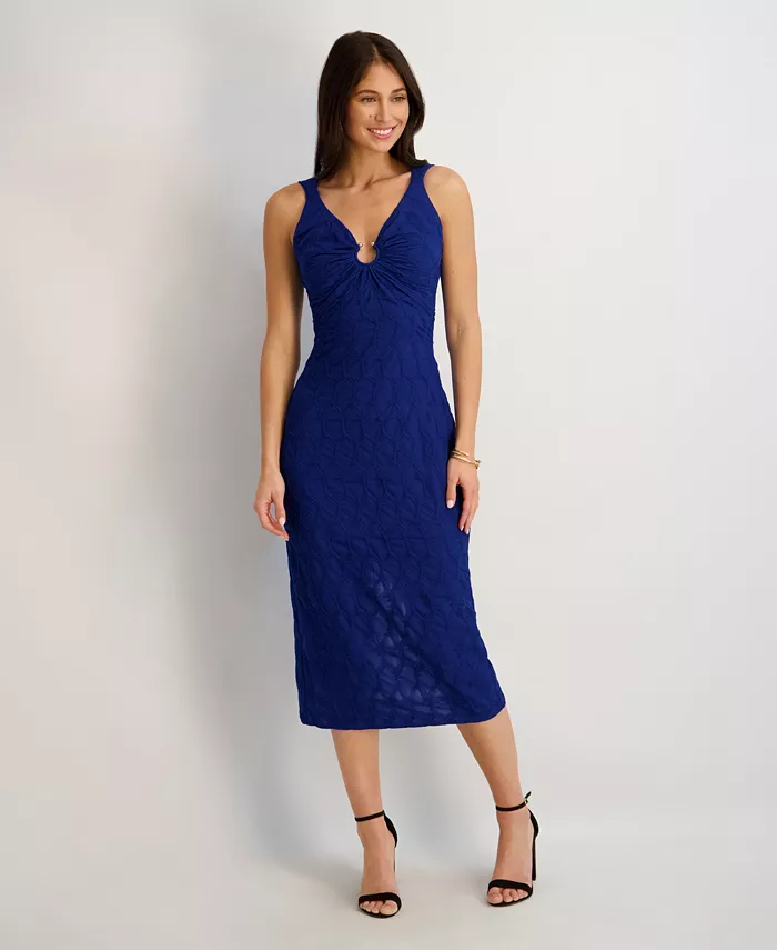 Women's Textured Knit Plunge-Neck Scoop-Back Dress