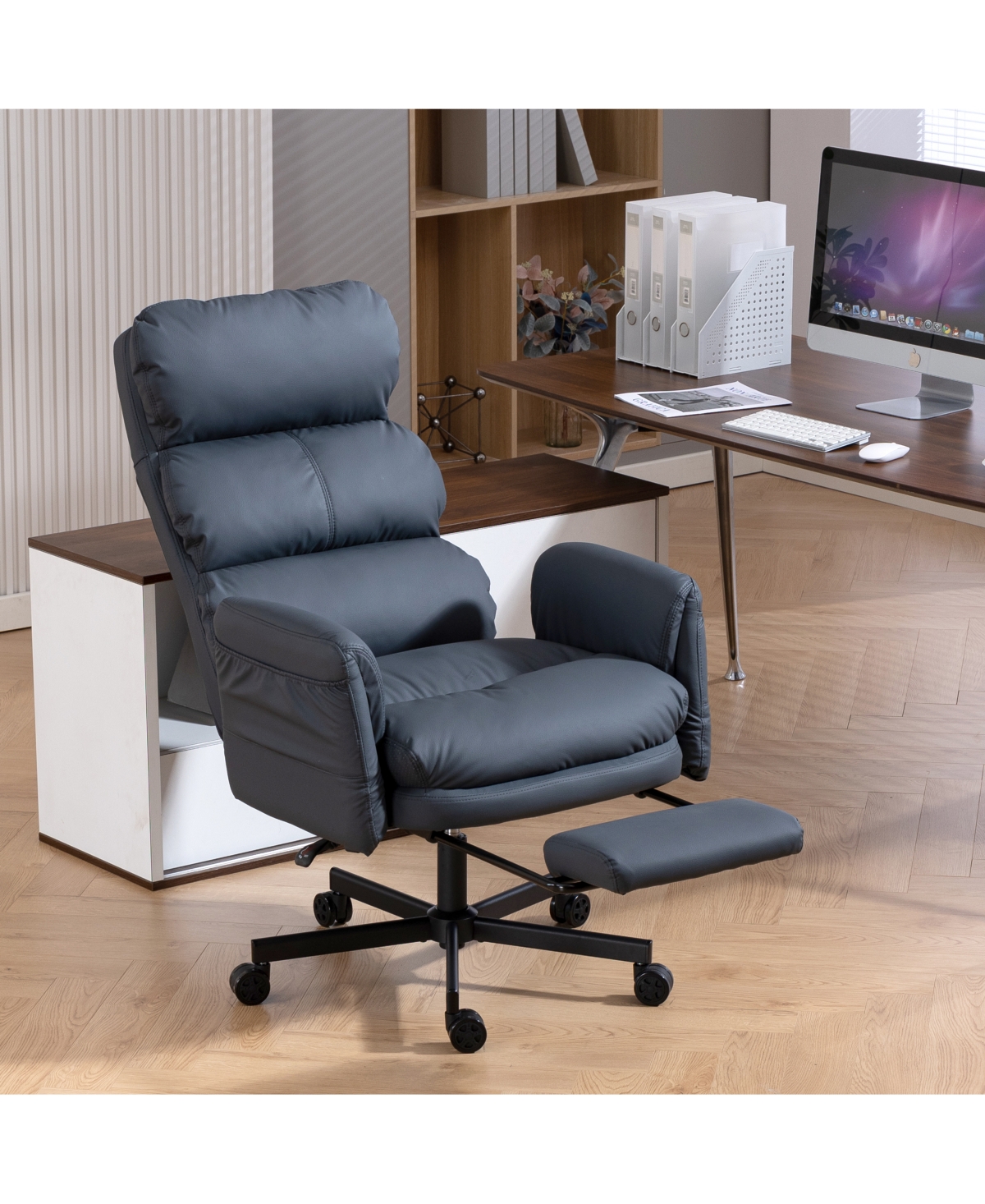 Dyhome Pu Leather Cross-legged Office Chair with Flip-up Arms and Adjustable Headrest