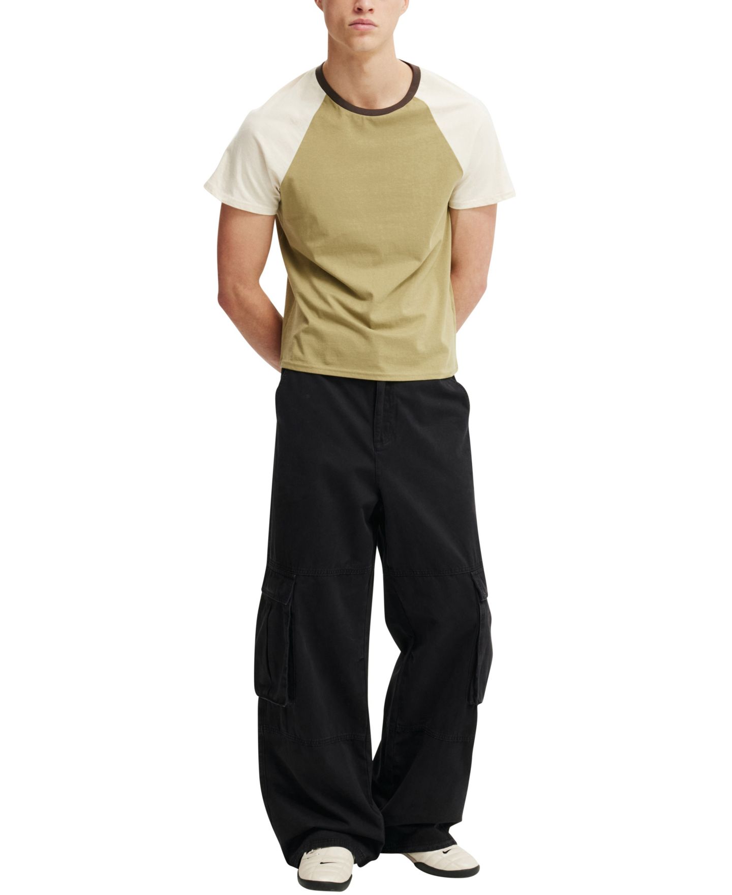 Мужские брюки COTTON ON Super Baggy Cargo, цвет: Чёрный — фото 2