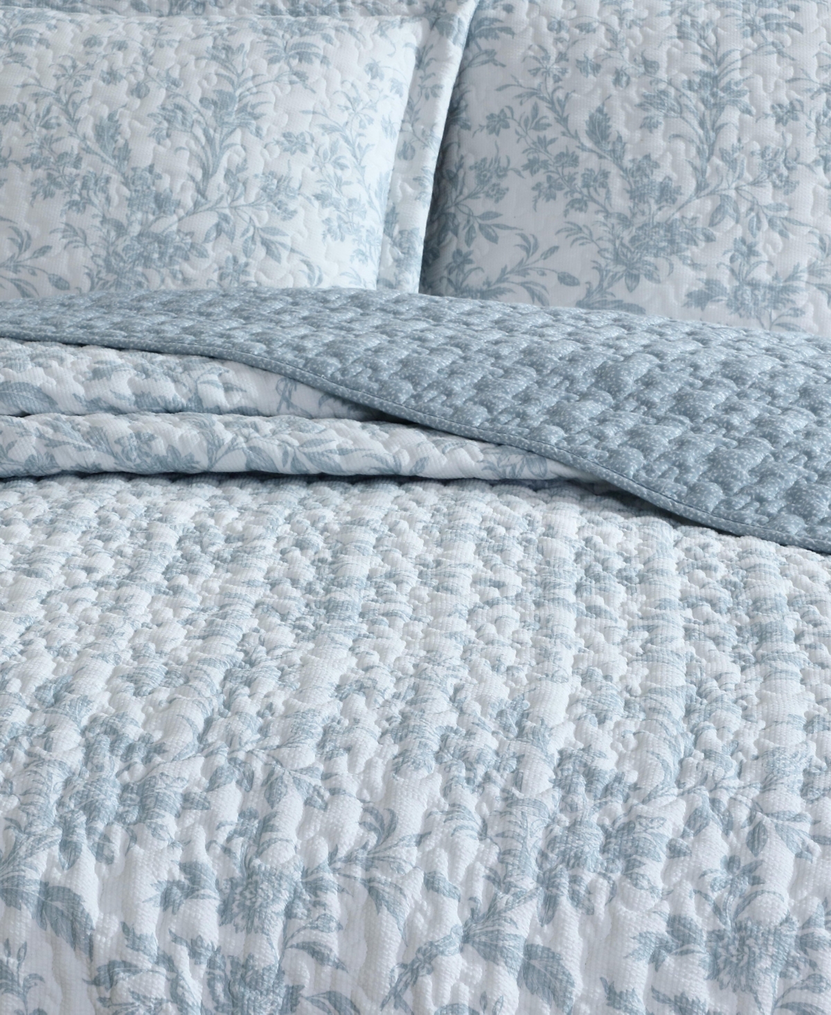 Laura Ashley Amberly Seersucker 3-Pc. Quilt Set