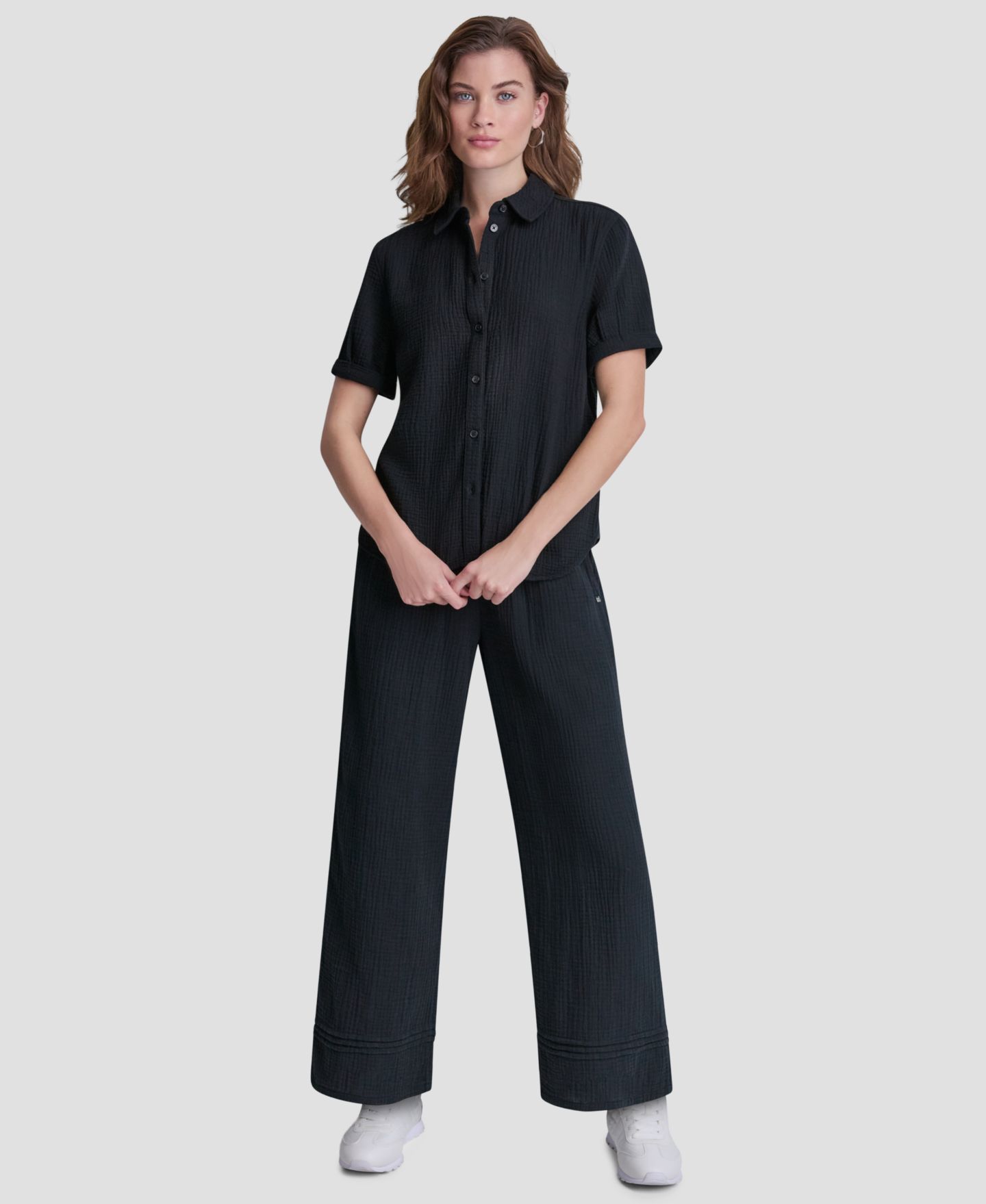 Женская рубашка DKNY Jeans Petite Cuffed Short-Sleeve Shirt, цвет: Чёрный — фото 3