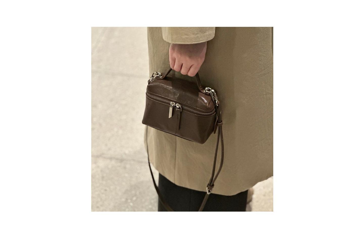 Женская сумка SUSU Bella Vintage Leather Vanity Case Crossbody, Mini Box Top Handle Small Box Purse, цвет: Шоколадный коричневый / Тёмно-коричневый — фото 2
